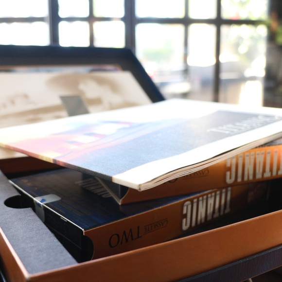 Titanic collectors edition VHS - Picture 9 of 13